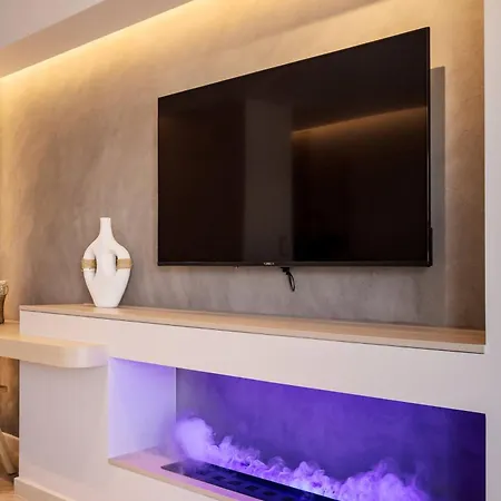 Kira Elegant Nest 干尼亞