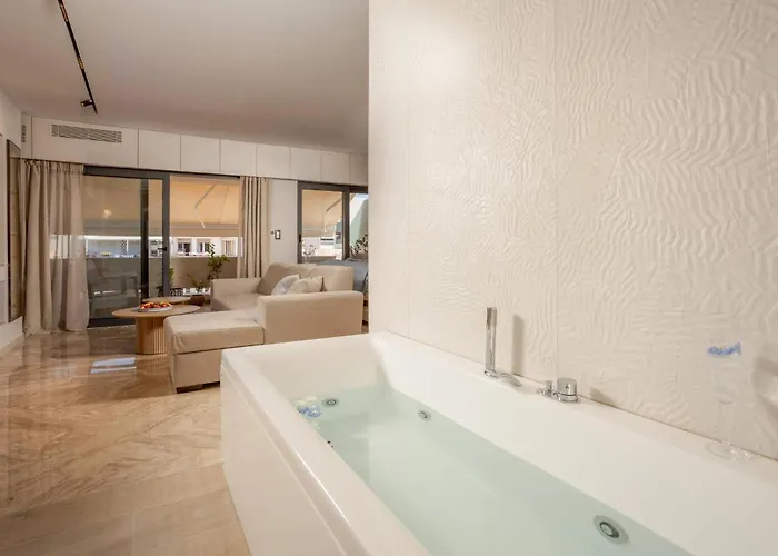 Kira Elegant Nest Apartment