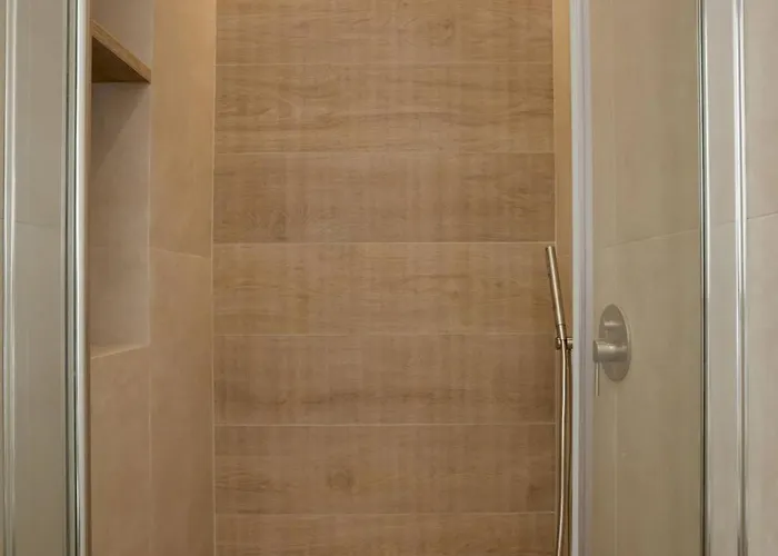 Kira Elegant Nest Apartment *