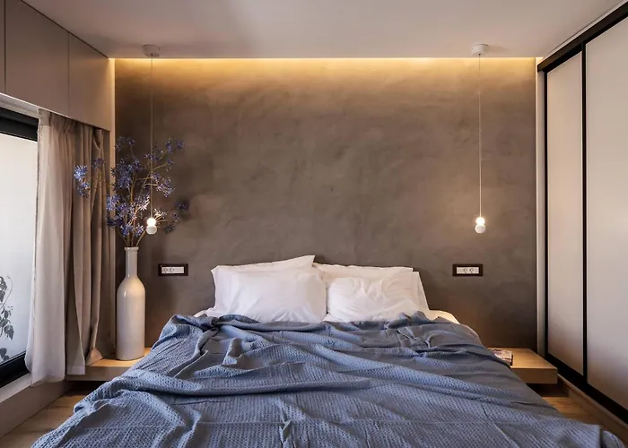 Kira Elegant Nest Apartment *