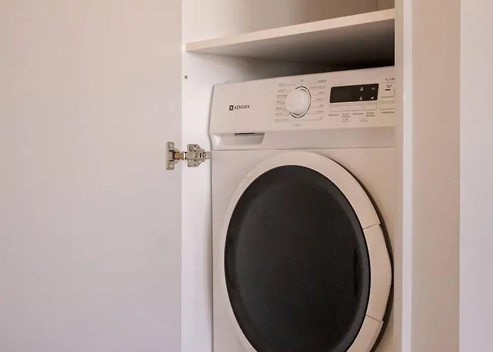 Kira Elegant Nest Apartment