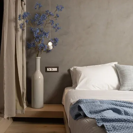 Kira Elegant Nest Apartment